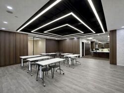 111 Somerset (D9), Office #562146771